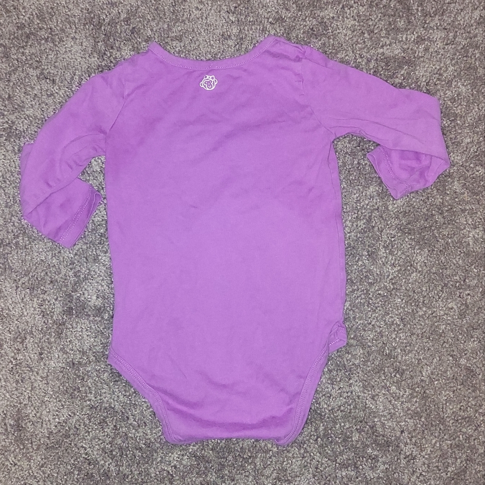 Onsie - Picture 2 of 4